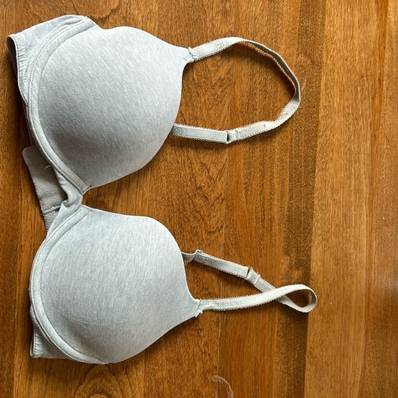 Victoria's Secret cotton push up bra - Picture 1 of 4